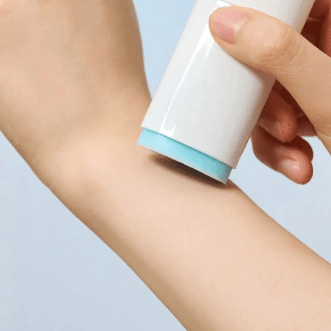 SKIN1004 Hyalu-Cica Silky-Fit Sun Stick